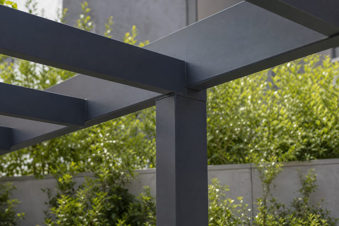 Exemple : structure de pergola en acier